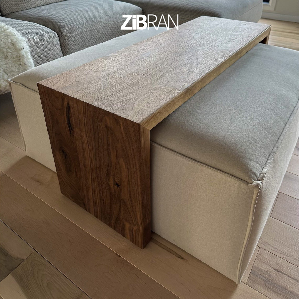 Zoom sur la finition de la Table Lune