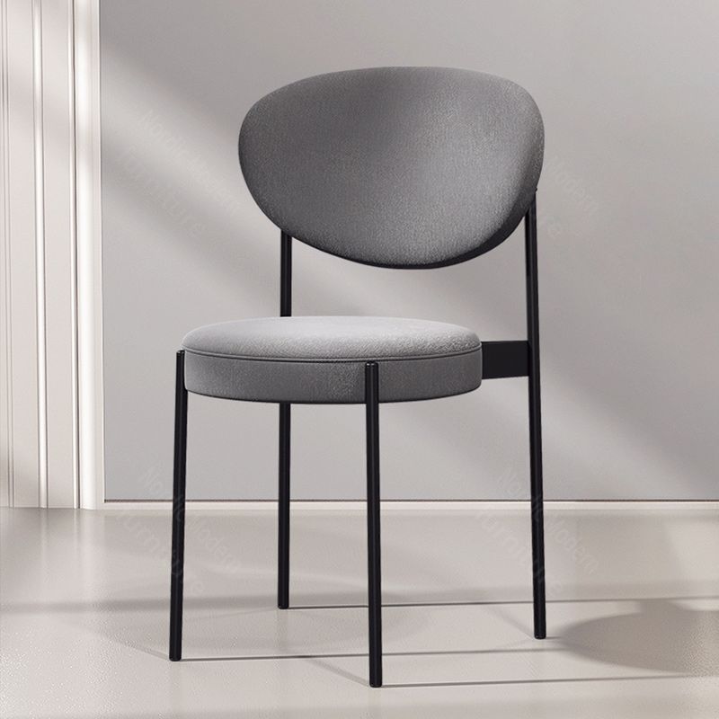 Chaise Pillaro